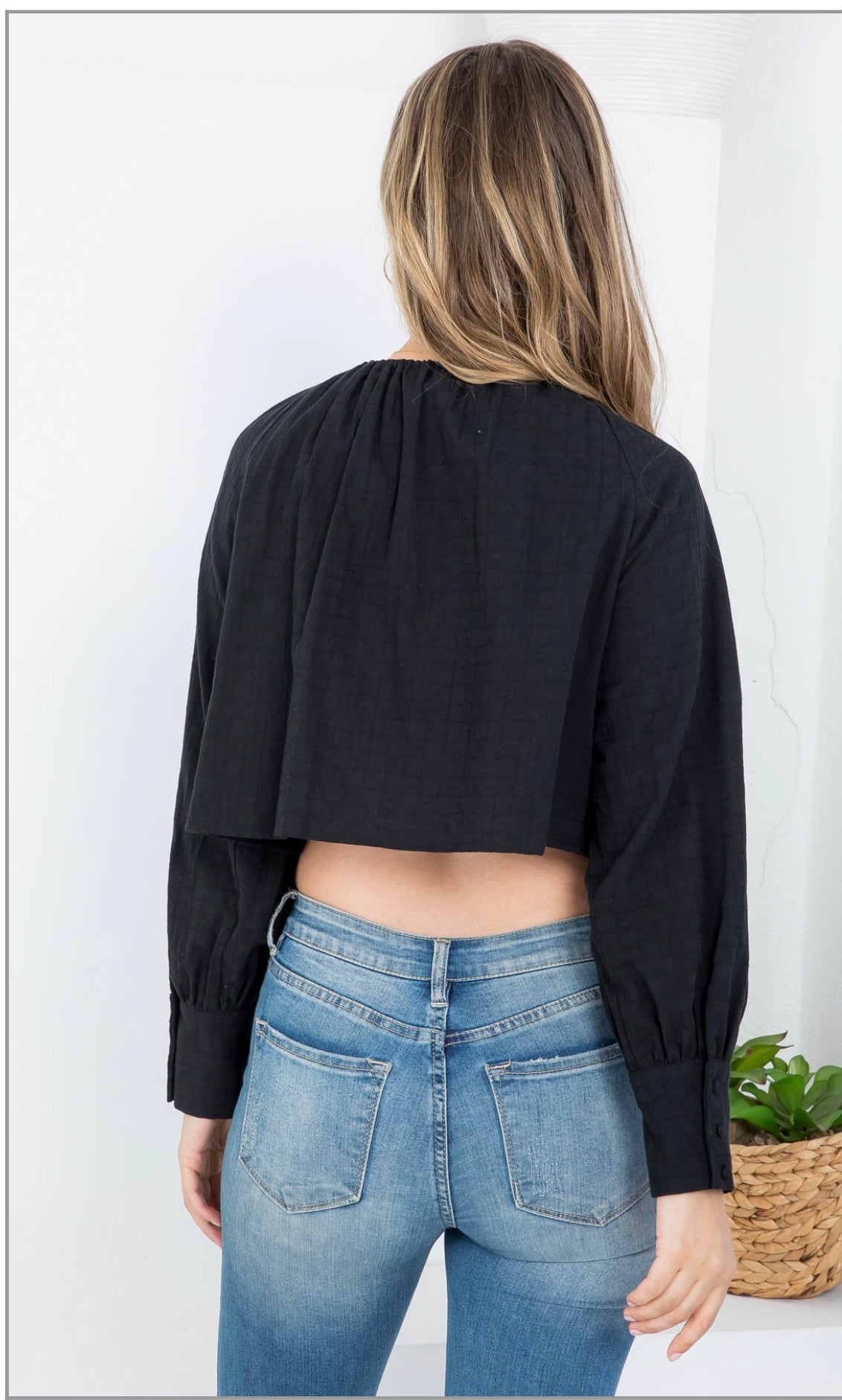 Long sleeve crop top
